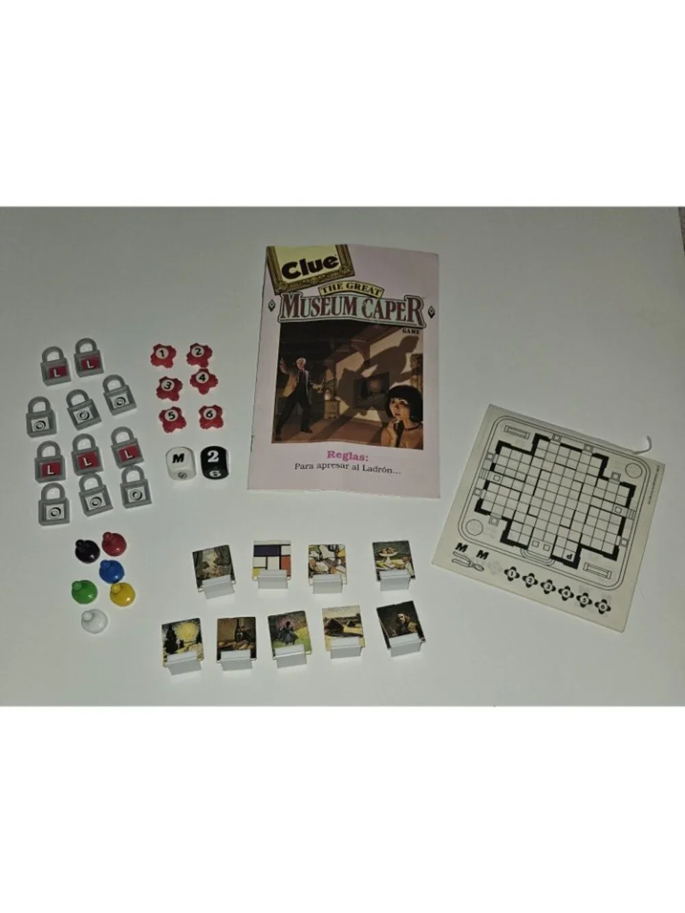 VTG Clue Great Museum Caper 3D Art Theft Mystery Board Game READ